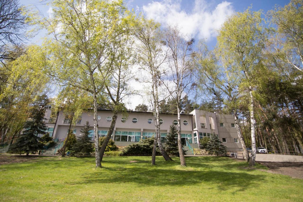 Hotel Mikorzyn Ślesin Εξωτερικό φωτογραφία