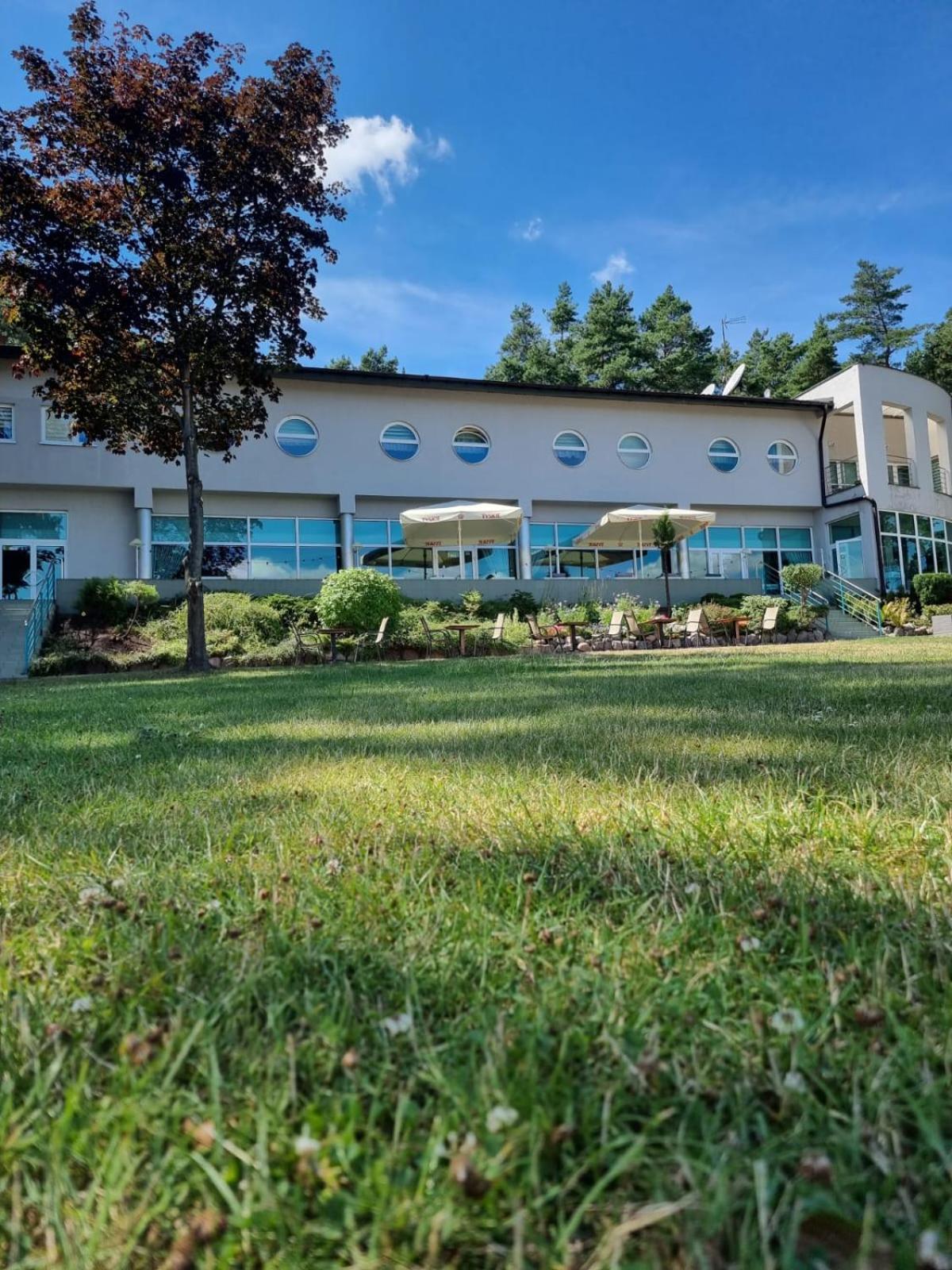 Hotel Mikorzyn Ślesin Εξωτερικό φωτογραφία