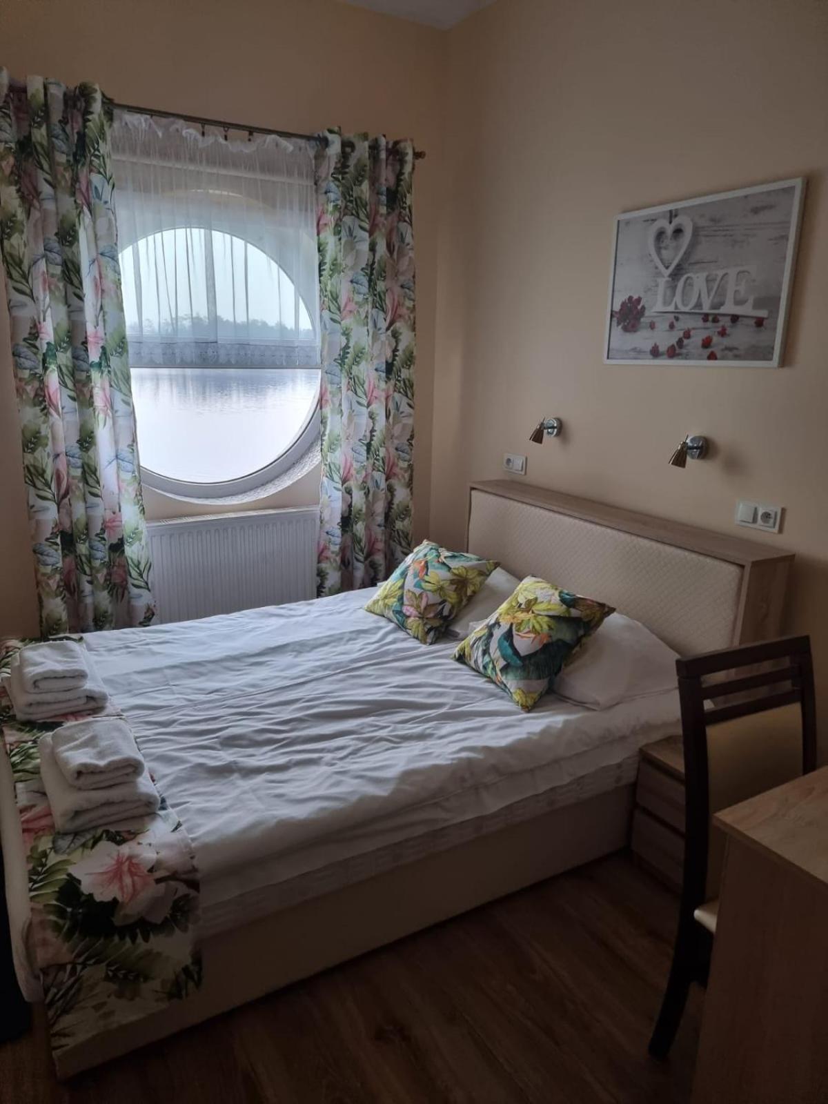Hotel Mikorzyn Ślesin Εξωτερικό φωτογραφία